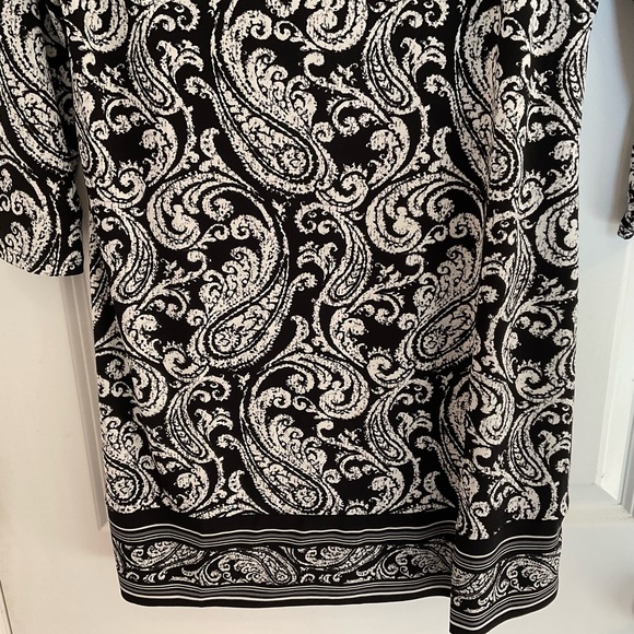 White House Black Market 3/4 Sleeve Asymmetrical Neck Tunic - NWT - Medium - Picture 5 of 10